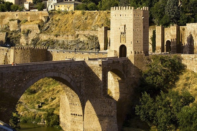 Toledo Half Day Tour with Cathedral, St Tome Church & Synagoge - Santa María la Blanca: the synagogue that became a church