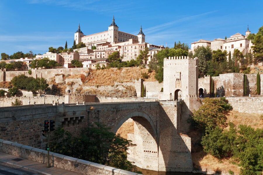 Toledo: History of the Three Cultures Guided Walking Tour - Zocodover Square: your quick start in Toledo’s heart