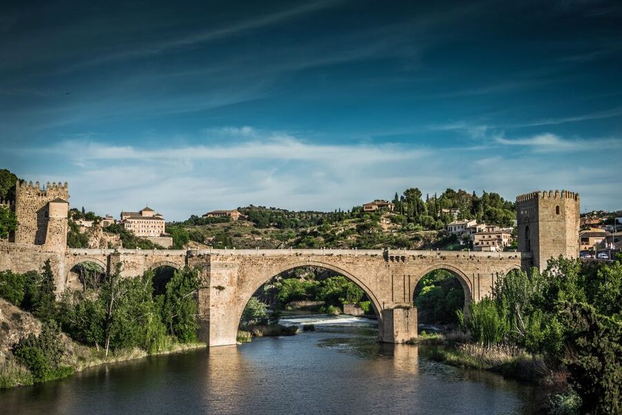 Toledo: History of the Three Cultures Guided Walking Tour - Imperial Toledo through three cultures: why the route works