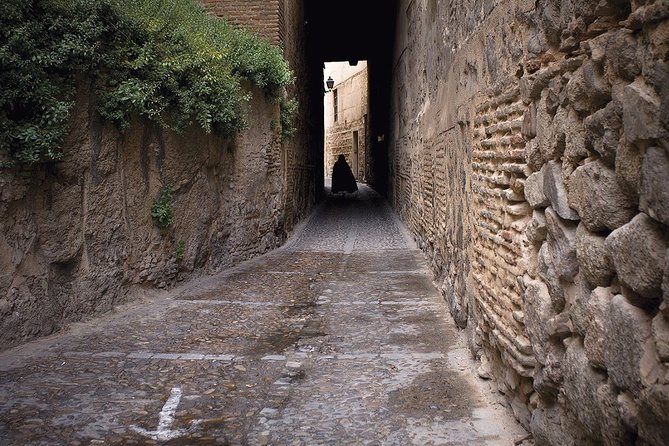 Toledo Private Half Day Tour Cathedral Santo Tome and Synagoge - Zocodover Square: market roots, Arabic name, and a grim public role