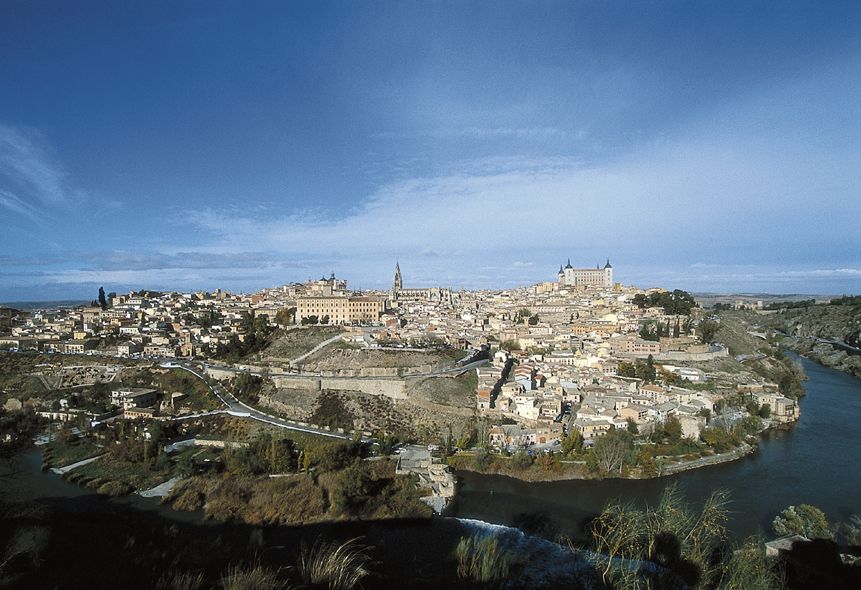 Toledo: Private Monuments Walking Tour with Monument Entry - Who this tour is best for