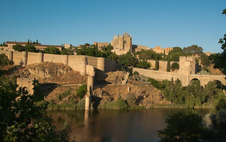 Toledo’s Gems: 3-Hr Private Tour with Expert Local Guide - The heart of Toledo: medieval streets, squares, and what to watch for