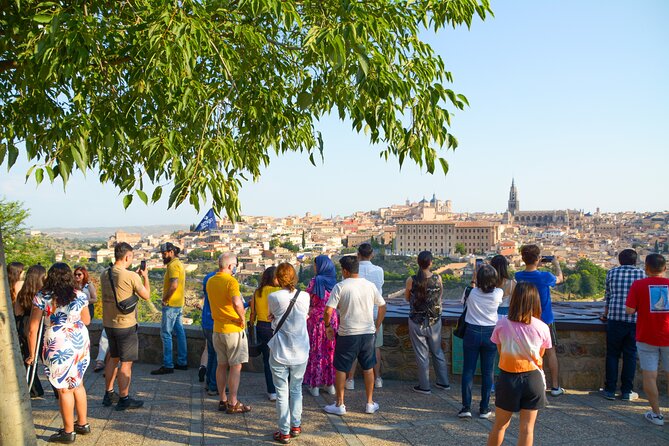 Toledo & Segovia Tour with Cathedral and Alcazar Tickets & Lunch - The Segovia cathedral stop: Gothic grandeur with timed access