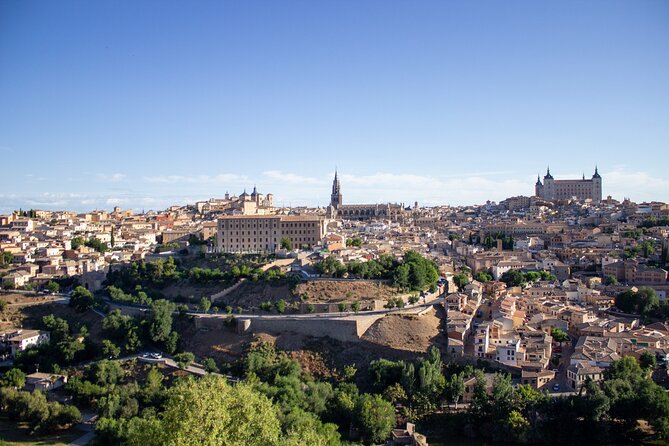 Toledo & Segovia Tour with Cathedral and Alcazar Tickets & Lunch - Avila wall option: medieval ramparts and the Mirador de los 4 Postes viewpoint