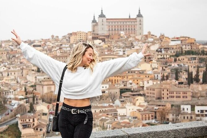 Toledo & Segovia Tour with Cathedral and Alcazar Tickets & Lunch - Toledo on foot: medieval lanes, Jewish quarter, and cathedral viewpoints