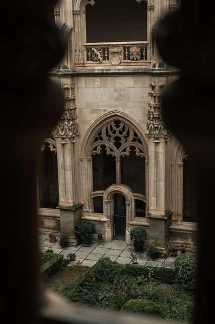Toledo:Tour 7 highlights. Historical and cultural monuments - Tapas break: food that keeps the pace human