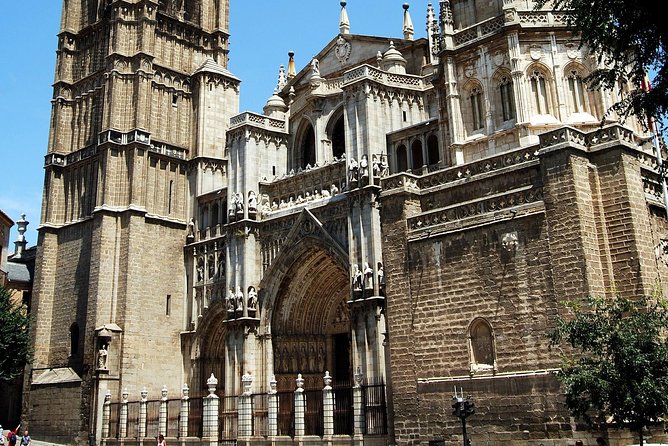 Toledo Tour with Tapas, Wine Tasting and Optional 3 Monuments - Should you book Toledo with tapas, wine, and optional monuments?