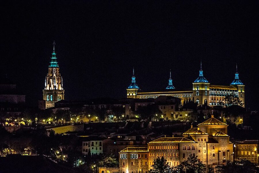 Toledo: Una Mágica noche Toledana - Knights Templar and the Inquisition: the stories in the winding lanes