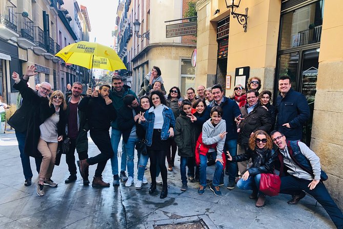 Tour "Barrio de las Letras" Spanish Golden Age - Calle de las Huertas: the street of letters and character stories