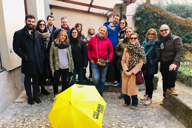 Tour "Barrio de las Letras" Spanish Golden Age - The convent stop: where Cervantes rests forever (and admission is included)