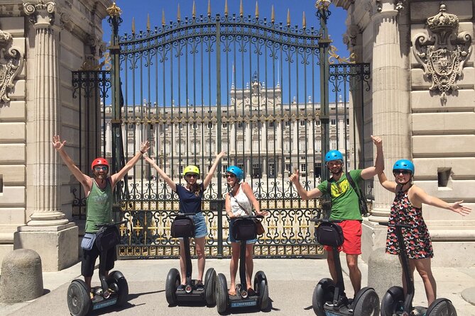 Tour in segway around the city in 1 hour - Royal Palace area: big views without the ticket hassle