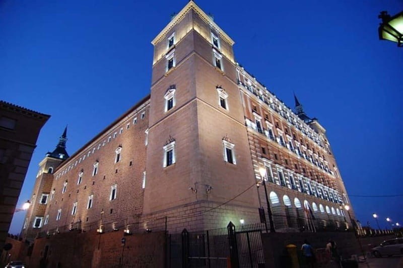 Tour Nocturno de Leyendas y Misterios con Subterráneo - Key Highlights You’ll Feel Immediately