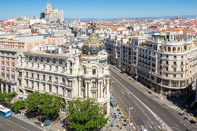 Transfer: Barajas Airport (MAD) to Madrid City Center - Meeting point at Barajas: what you’ll actually do
