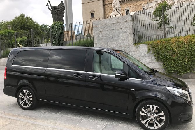 Transfer from the Airport to Madrid - Price and Value: $139.37 Per Group (Up to 7)