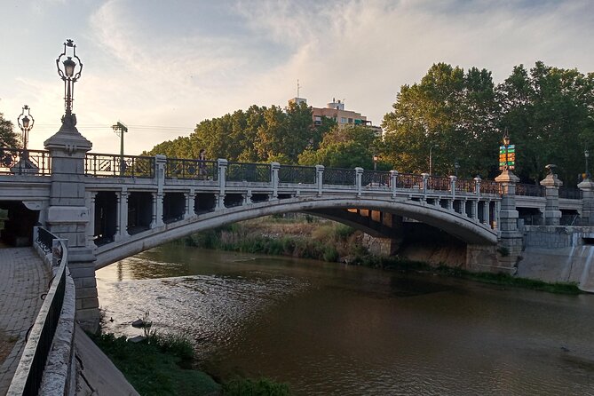 Tuk Tuk Tour Madrid 90 mins - First Look: A 90-Minute Madrid Reset Button