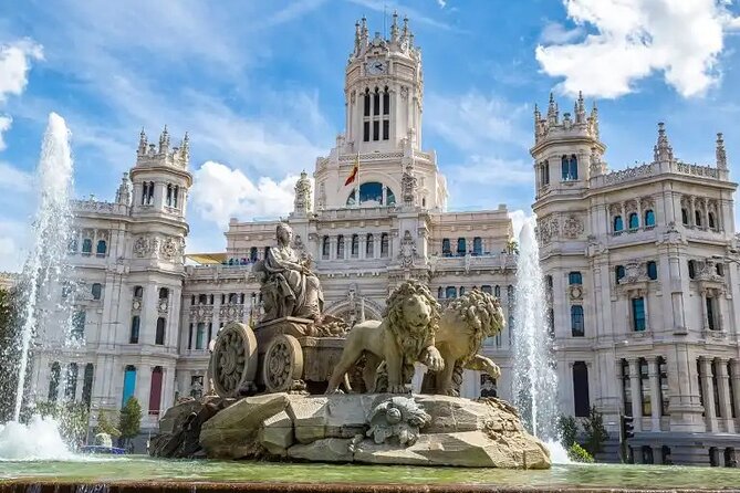Tuk Tuk Tour Madrid 90 mins - Pickup, Timing, and Getting Seated Without Stress