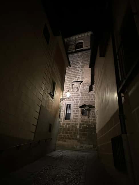 Underground Toledo: Roman baths, dungeons, and secrets beneath the city - Plaza Abdón de Paz and the street-level walk: why the route includes outside segments