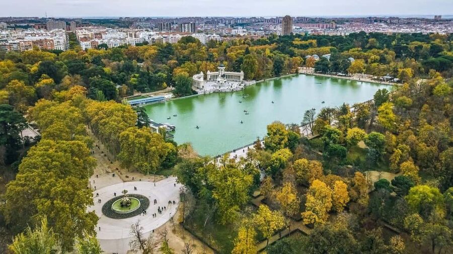 Unusual Madrid Tour by Bike or E-Bike & Hidden Gems - Turning Madrid into a moving story