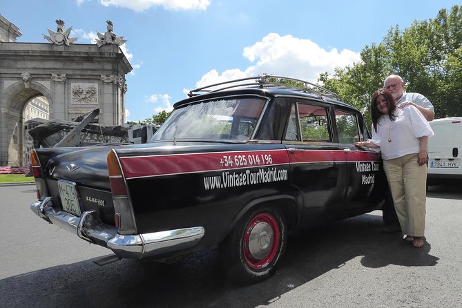 Vintage Tour Madrid Taxi 1500 - The route in real life: Plaza Mayor and Mercado de San Miguel
