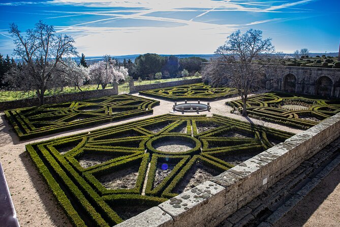 VIP PRIVATE: EL Escorial Monastery & Palace complete experience - The Lonja trade houses and Guadarrama views: a visual reset