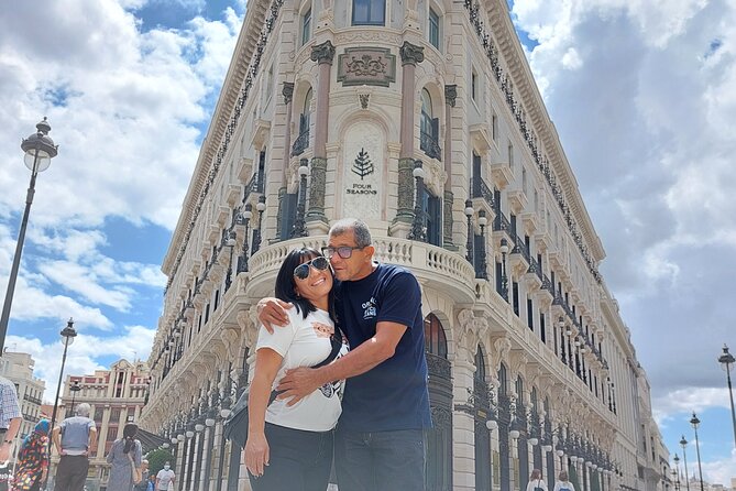 Walking Tour of Madrid Modern - Cibeles Fountain, Banco de España, and Palacio de Cibeles: Icons of Madrid’s Public Life