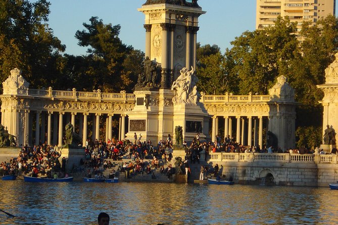 Your Best Day in Madrid - Private Custom Tour - El Rastro flea-market energy (and when it’s worth your time)