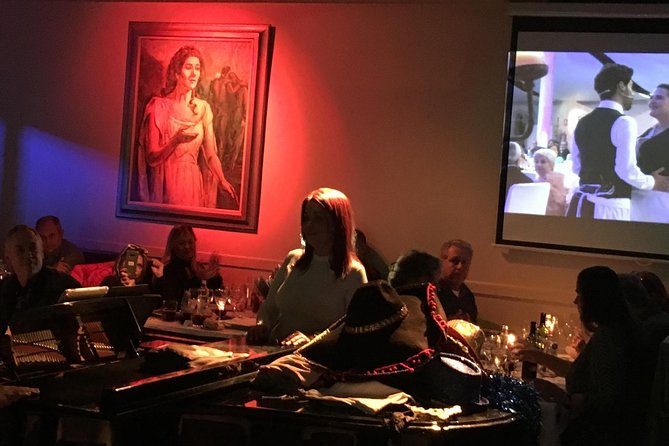 Zarzuela Opera and Dinner at La Castafiore Restaurant in Madrid - The Zarzuela-Opera Show: Humor, Familiar Tunes, and Big Voices